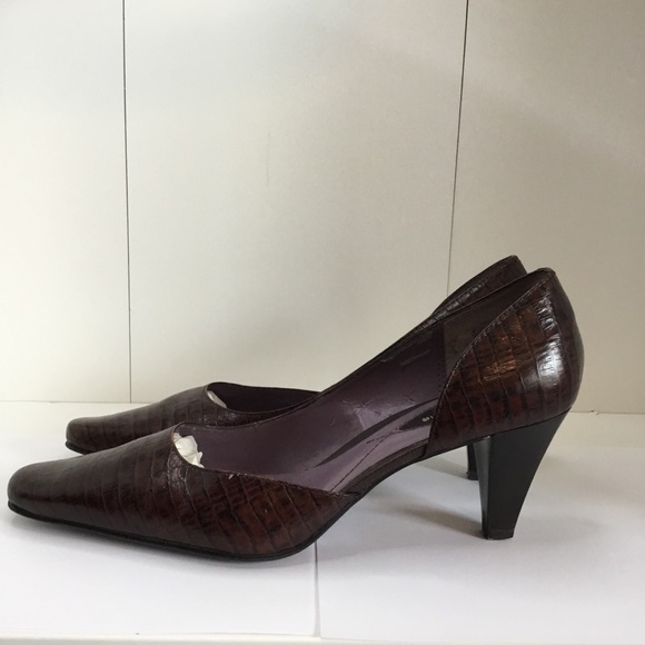 Women's Shoes Liz Claiborne Flex Heel/ Pumps Embossed Print Size 7.5 - Picture 2 of 12